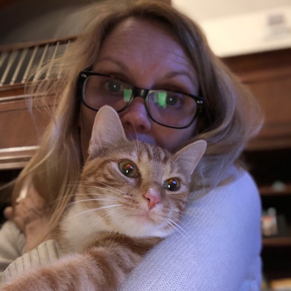 Meet your Posher, Shari - Picture 1 of 1